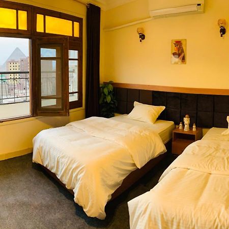 Draz Pyramids View Bed & Breakfast Kafrat al Jabal Room photo