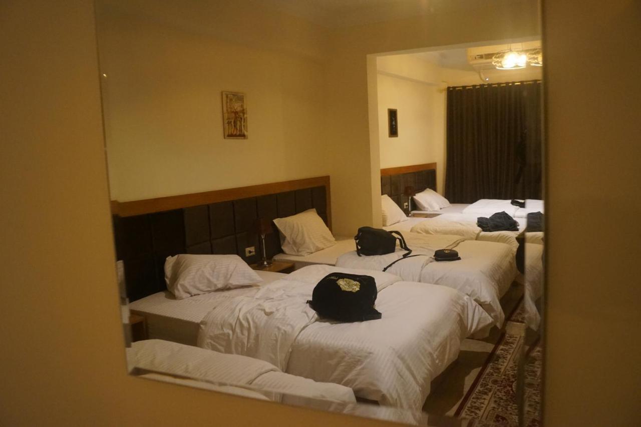 Draz Pyramids View Bed & Breakfast Kafrat al Jabal Exterior photo