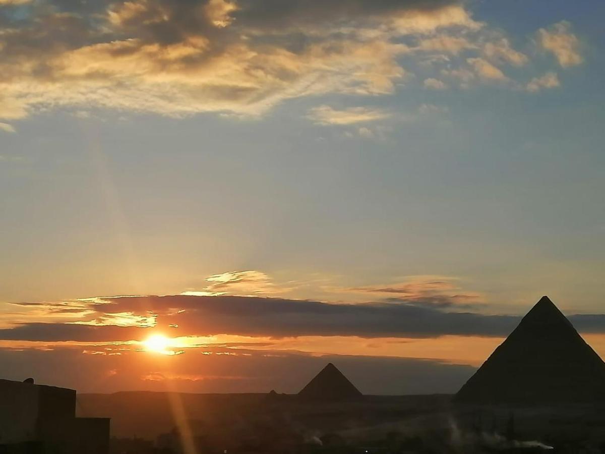 Draz Pyramids View Bed & Breakfast Kafrat al Jabal Exterior photo