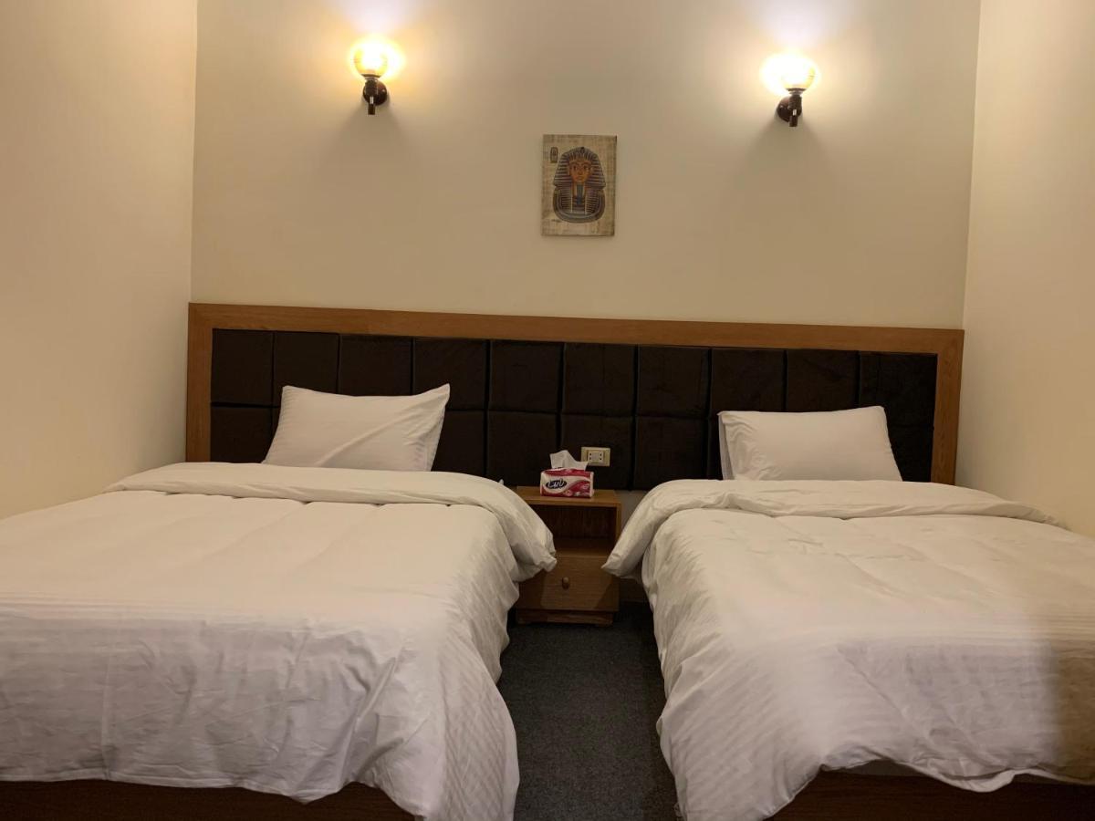 Draz Pyramids View Bed & Breakfast Kafrat al Jabal Exterior photo